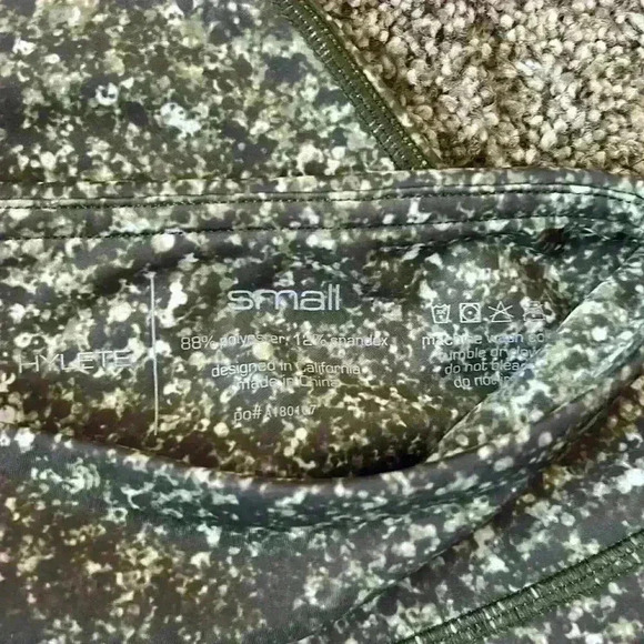 Hylete Women’s Speckled green capris - Picture 2 of 3